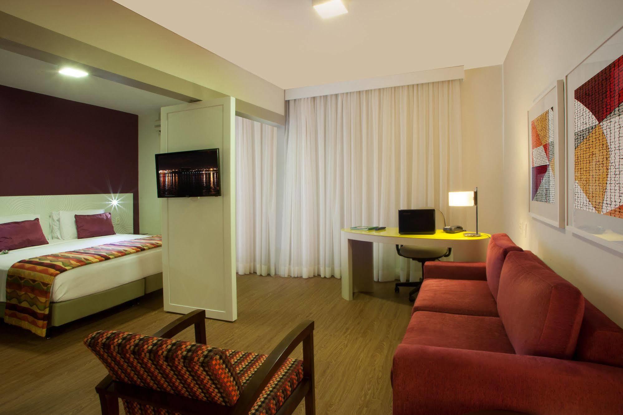 Quality Suites Alphaville Barueri Quarto foto